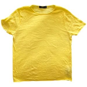 Knit yellow tee !